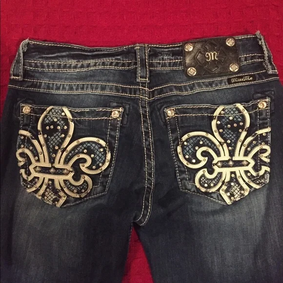 Miss Me Dark Wash Boot Cut Jeans with Embellished Fleur-de-Lis Pockets - Picture 2 of 5